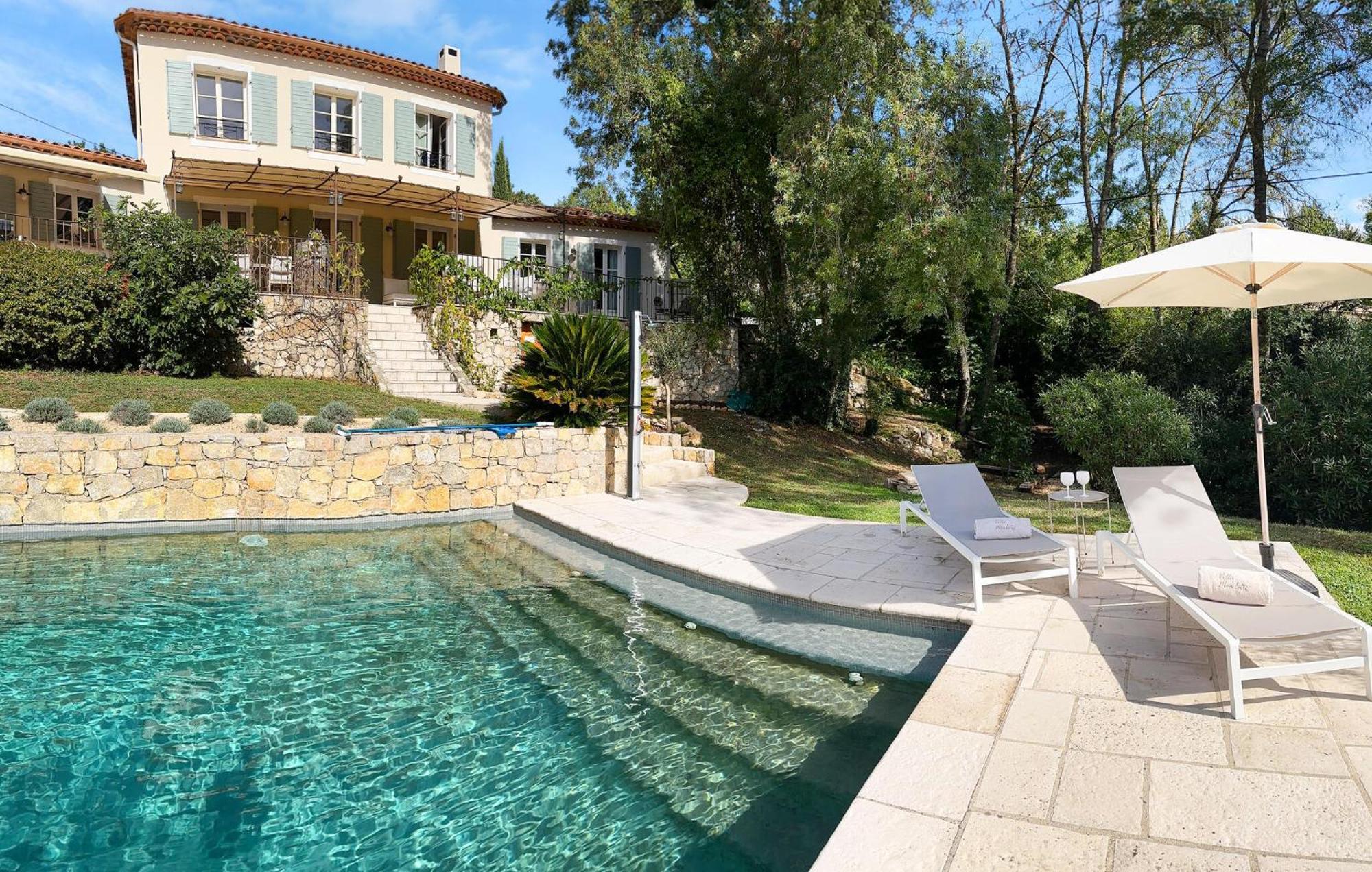 Villamombetti Montauroux Buitenkant foto