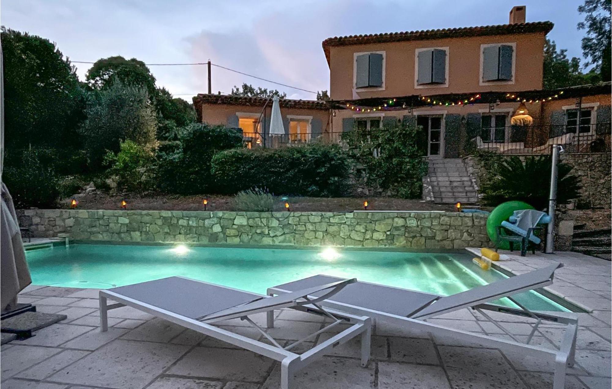 Villamombetti Montauroux Buitenkant foto