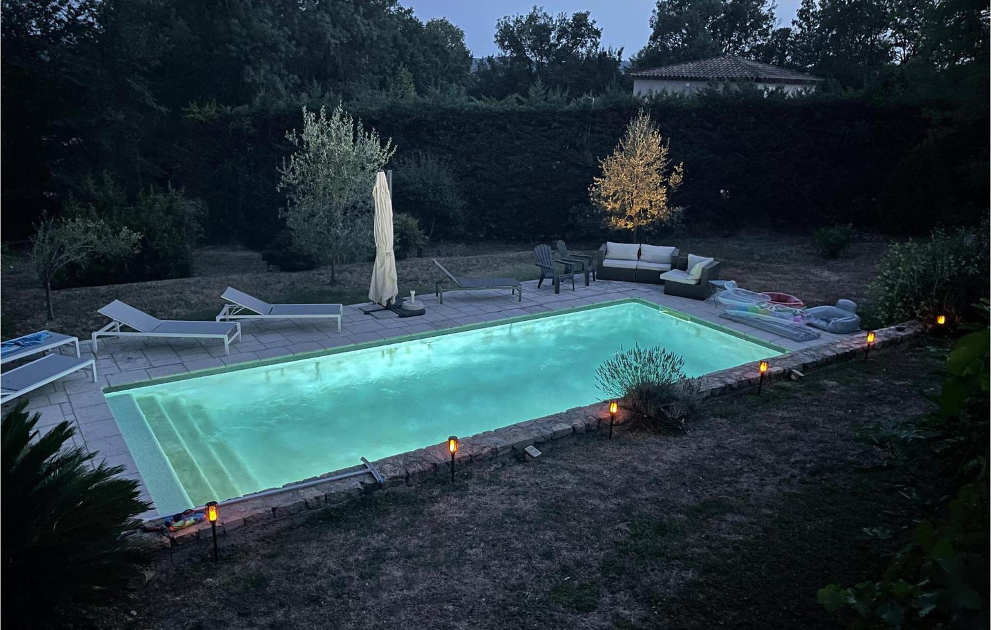 Villamombetti Montauroux Buitenkant foto